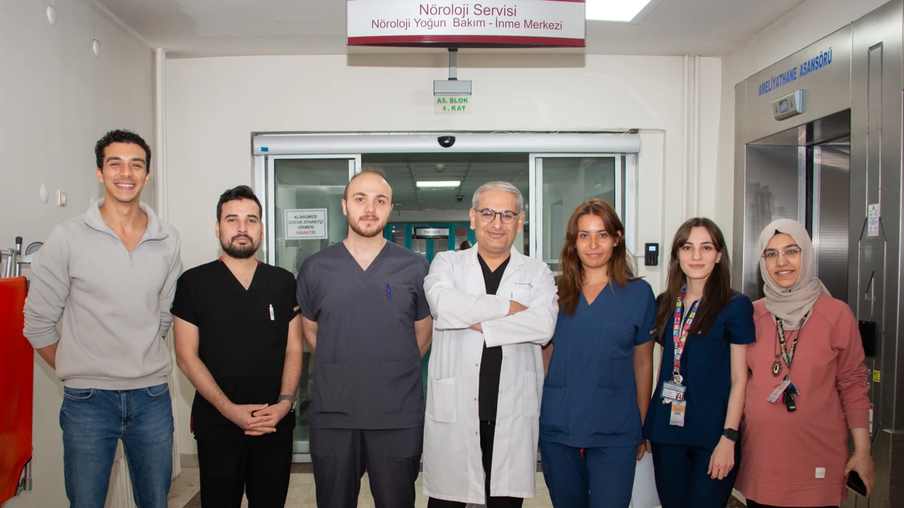 Şah damarları tıkalıydı, Selçuk Tıp’ta sağlığına kavuştu